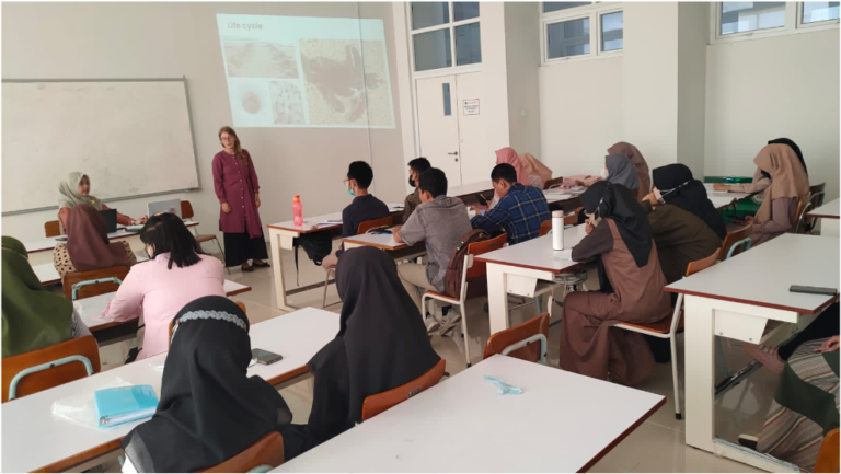 Public lecture by Adela Hemelikova, M.Sc, Veterinarian from Czech Republic for class IC-BVM.